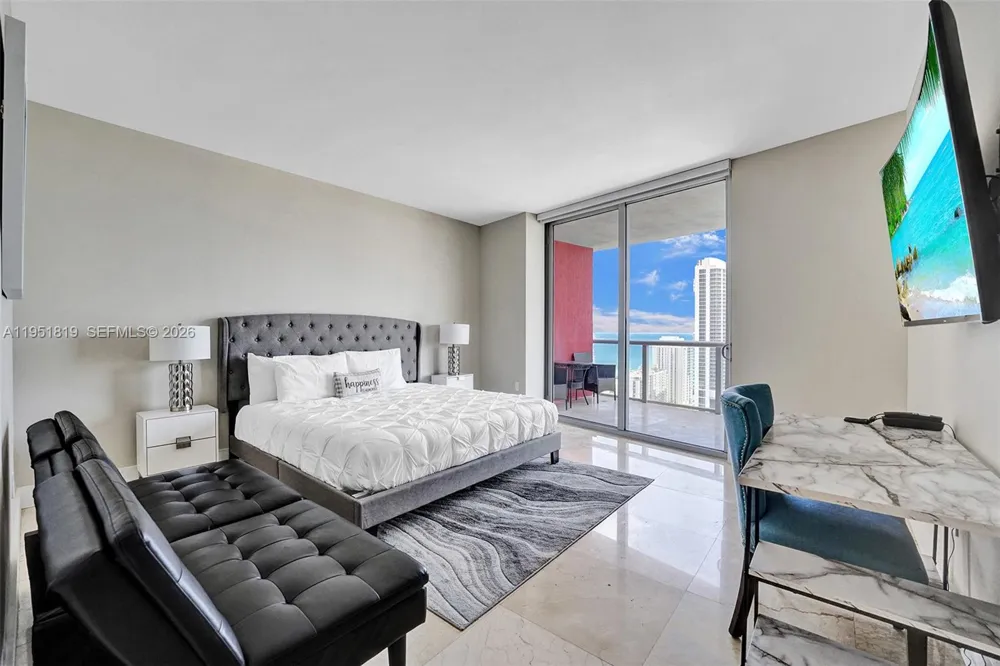 2600 E Hallandale Beach Blvd #T3201 Hallandale Beach, FL 33009