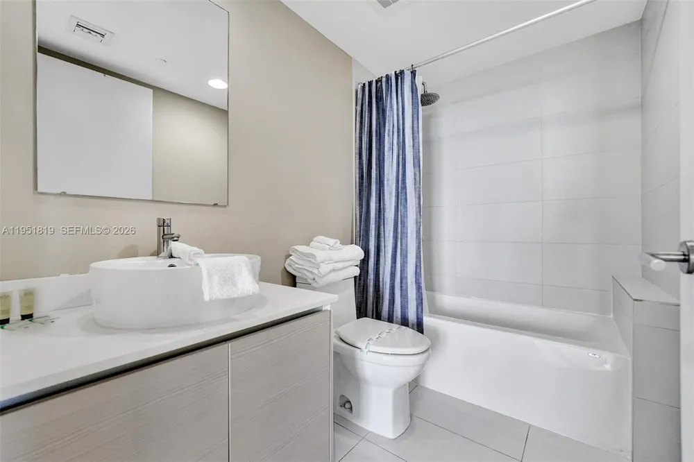 2600 E Hallandale Beach Blvd #T3201 Hallandale Beach, FL 33009