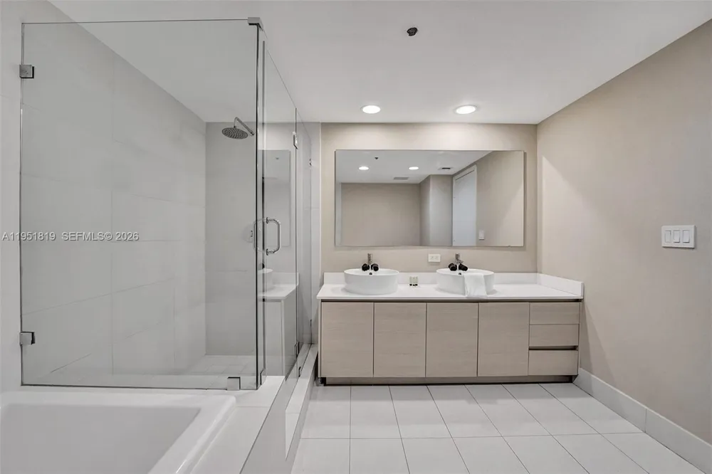 2600 E Hallandale Beach Blvd #T3201 Hallandale Beach, FL 33009