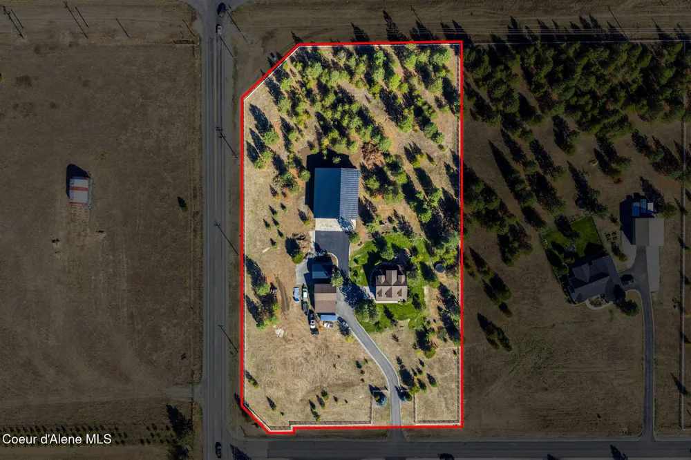 30259 Sienna Loop Athol, ID 83801