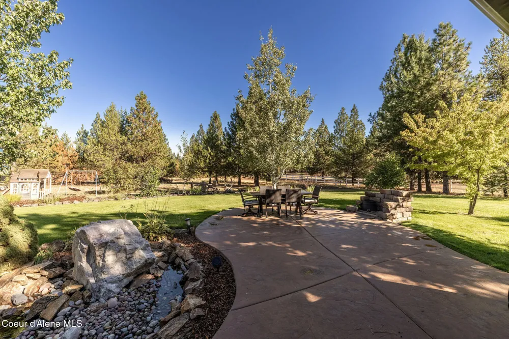 30259 Sienna Loop Athol, ID 83801