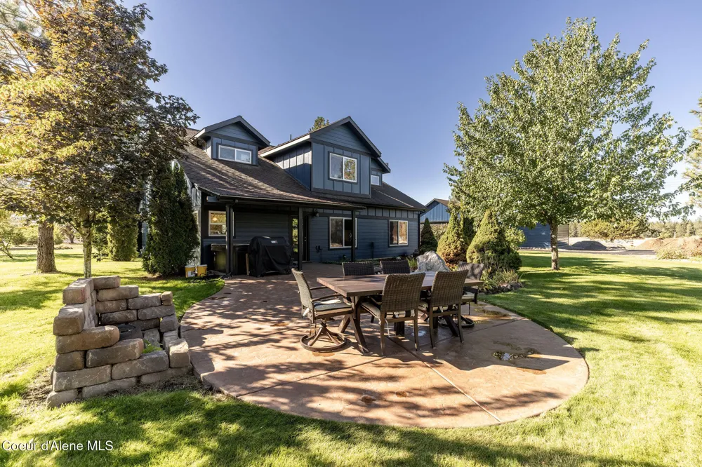 30259 Sienna Loop Athol, ID 83801