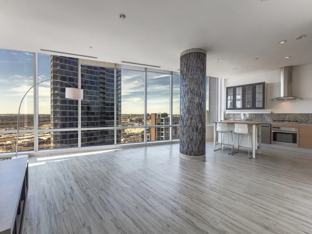 2430 Victory Park Lane #2301