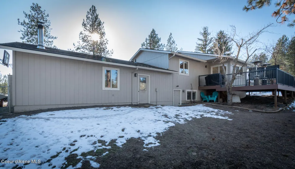 17783 W Rice Avenue Hauser, ID 83854