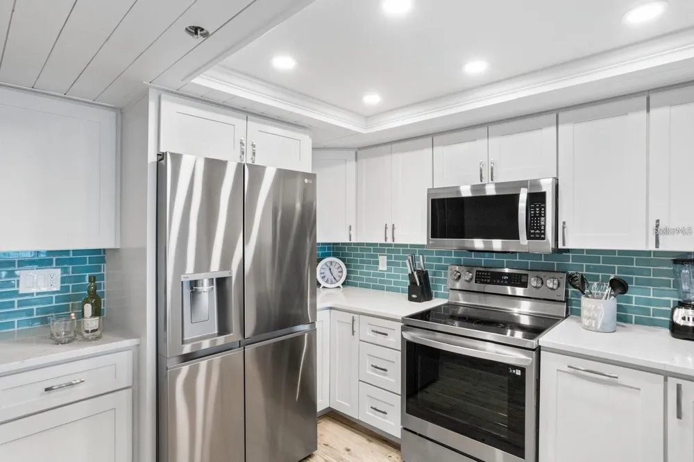 20000 GULF BOULEVARD #707 Indian Shores, FL 33785