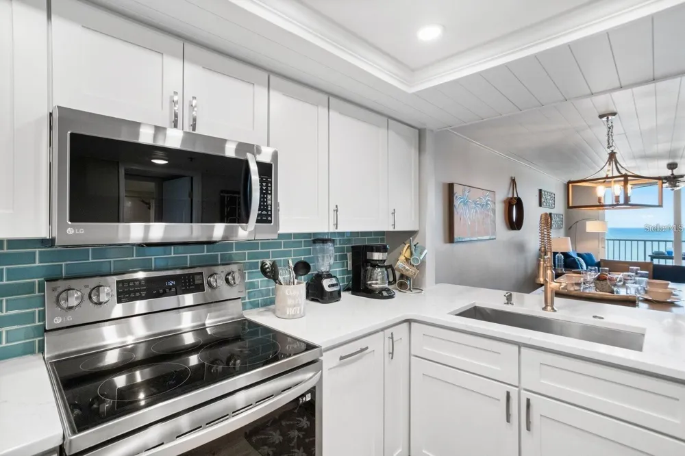 20000 GULF BOULEVARD #707 Indian Shores, FL 33785