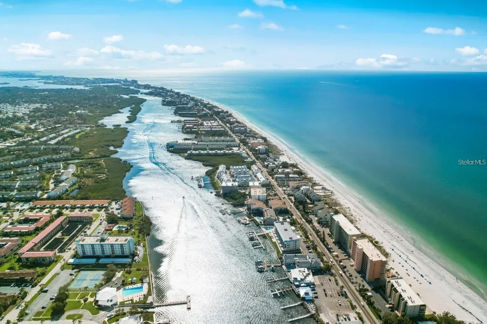 20000 GULF BOULEVARD #707 Indian Shores, FL 33785