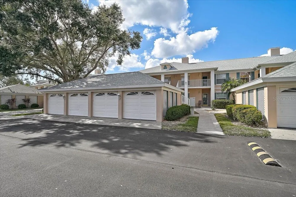 4215 CADDIE DRIVE E #102 Bradenton, FL 34203