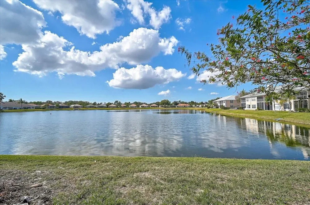 4215 CADDIE DRIVE E #102 Bradenton, FL 34203