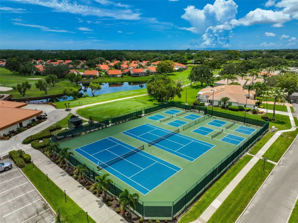 4215 CADDIE DRIVE E #102 Bradenton, FL 34203