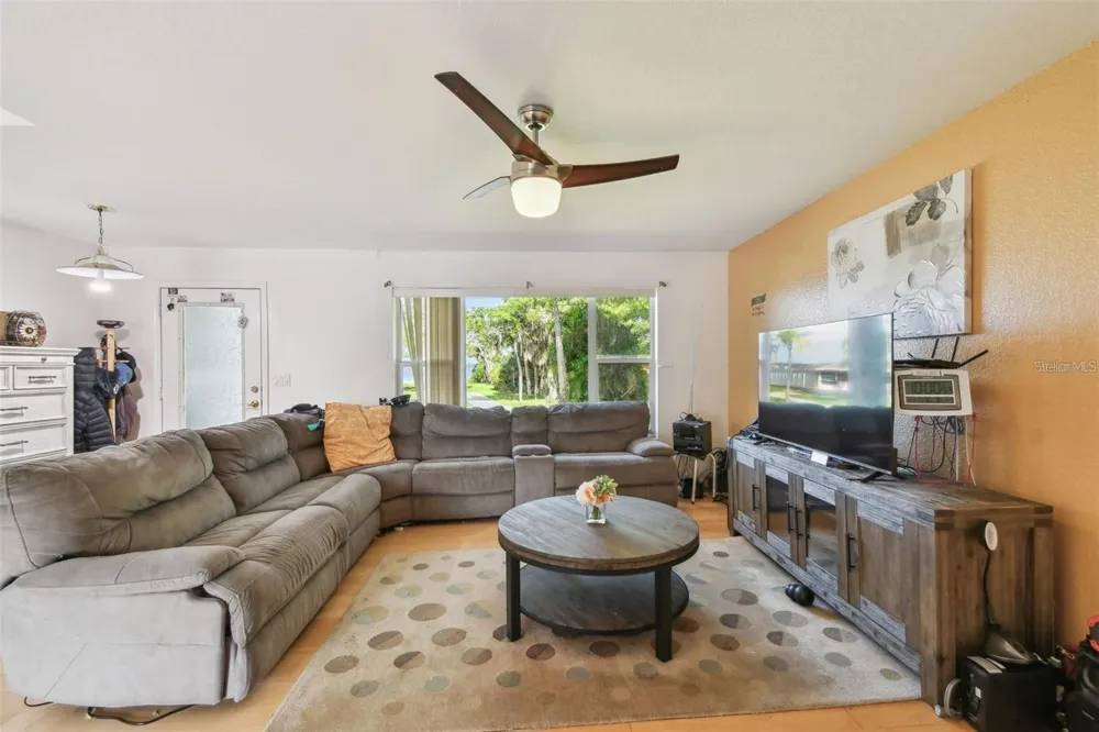 317 SHORE DRIVE E Oldsmar, FL 34677