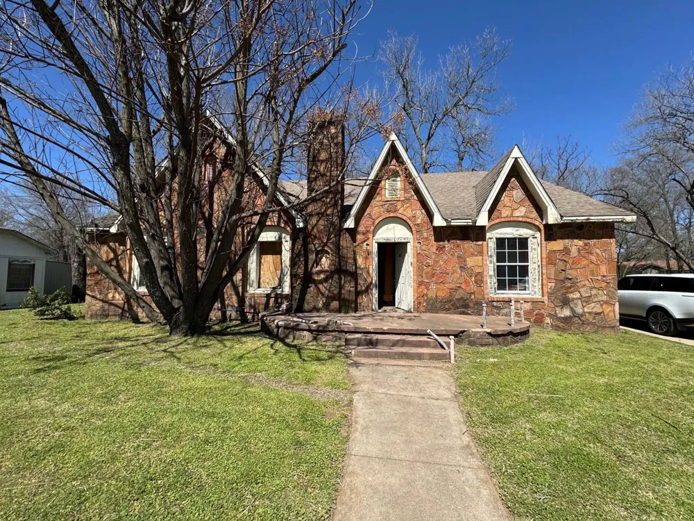 401 Pine Bluff Street