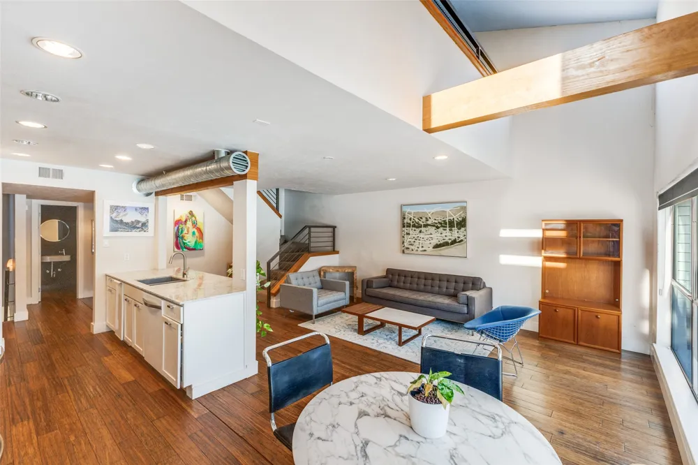 4411 Gilbert Avenue #2