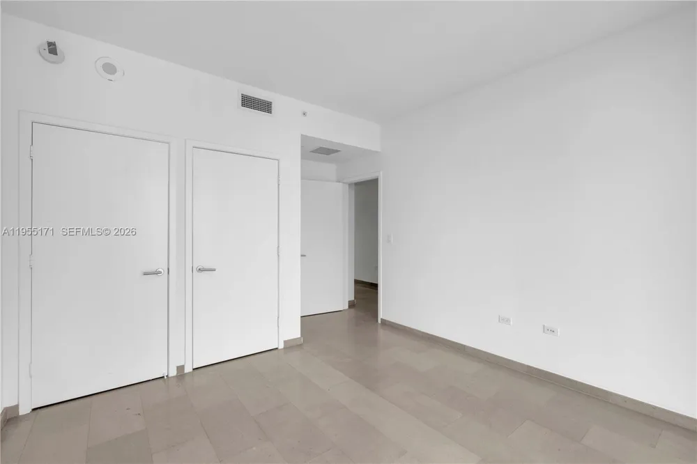 88 SW 7th St #3711 Miami, FL 33130