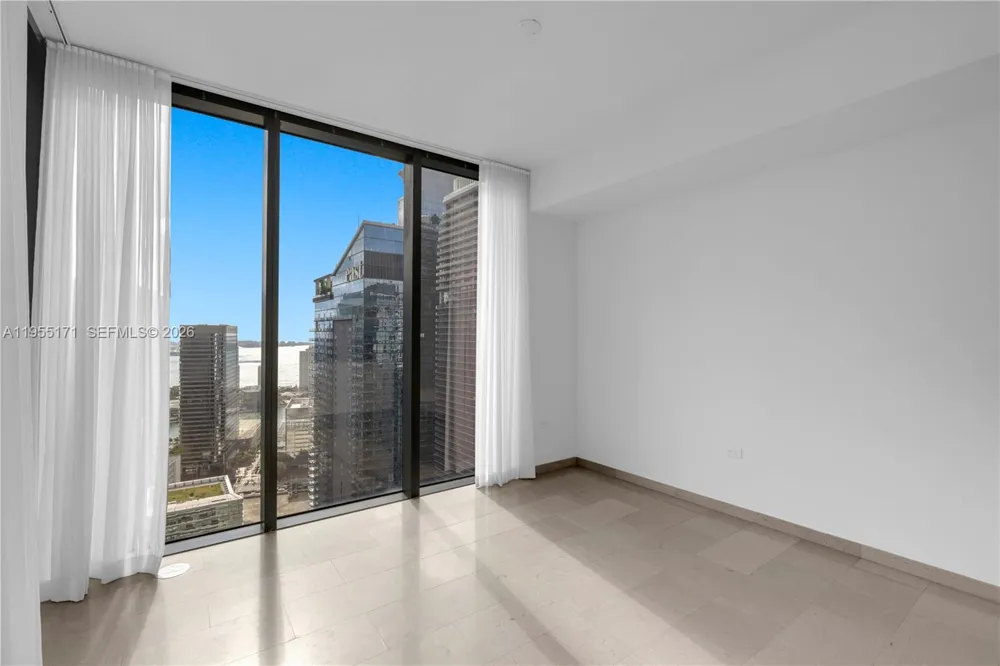 88 SW 7th St #3711 Miami, FL 33130