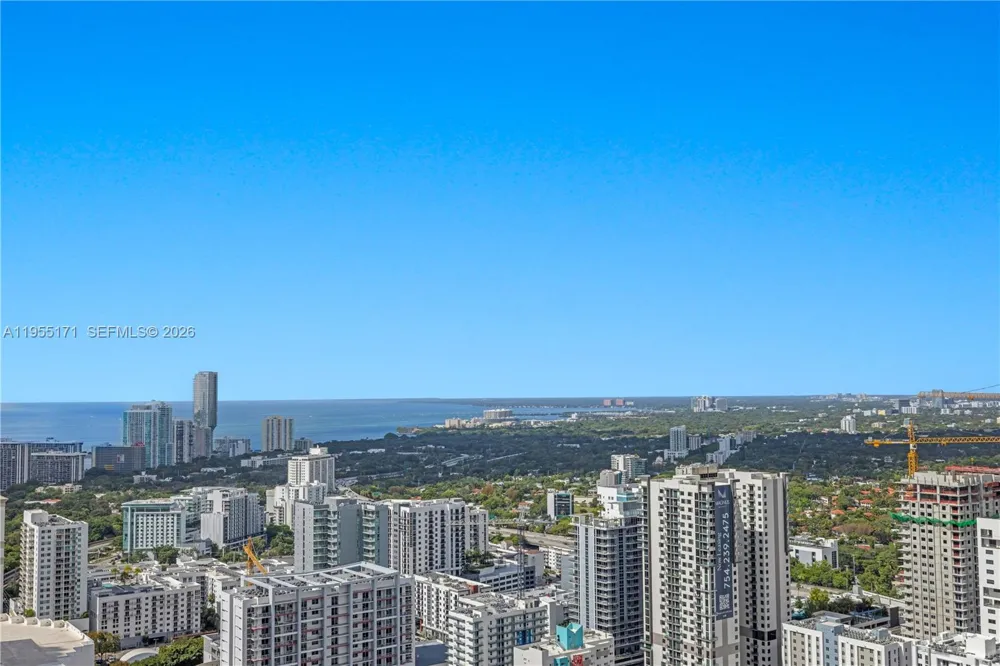 88 SW 7th St #3711 Miami, FL 33130
