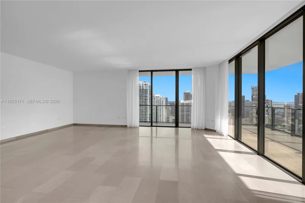 88 SW 7th St #3711 Miami, FL 33130