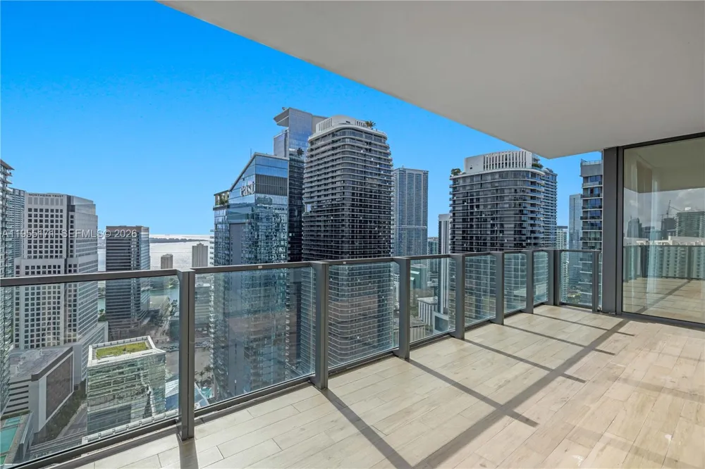 88 SW 7th St #3711 Miami, FL 33130