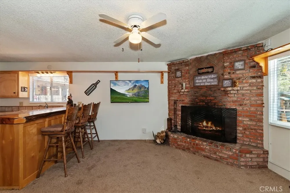 676 Pine Lane Sugarloaf, CA 92386
