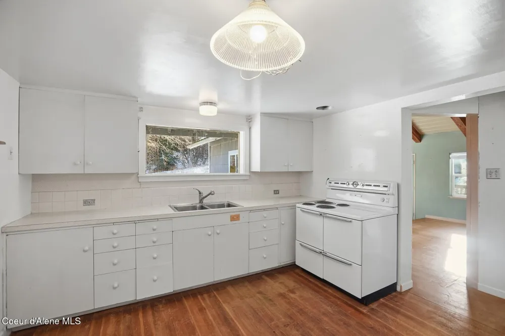 1020 Mill Street Wardner, ID 83837