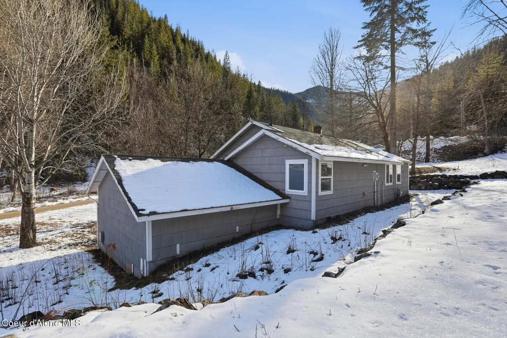 1020 Mill Street Wardner, ID 83837