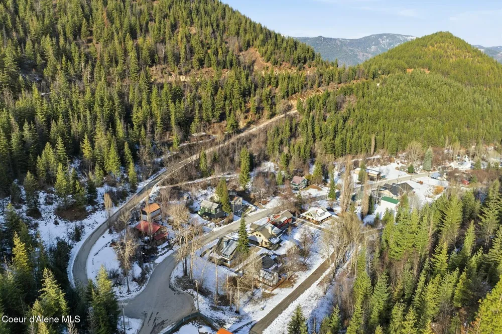 1020 Mill Street Wardner, ID 83837