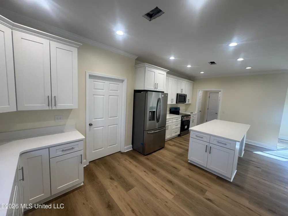 5252 Skylark Drive Byram, MS 39272