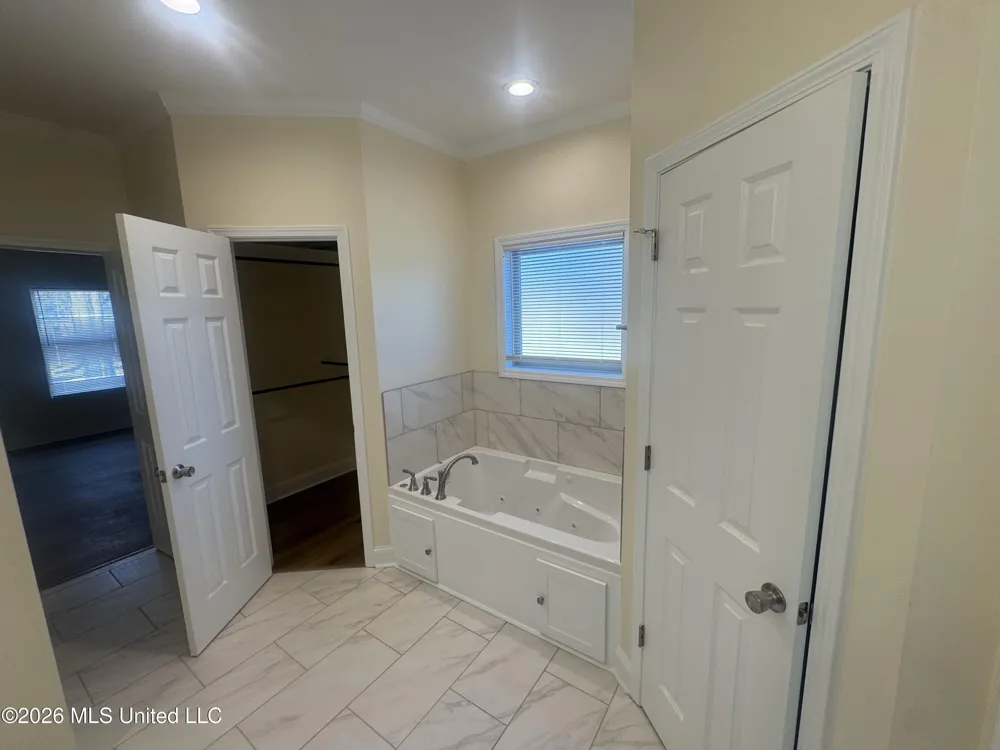 5252 Skylark Drive Byram, MS 39272