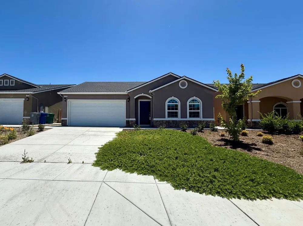 1224 E Orange Street Avenal, CA 93204