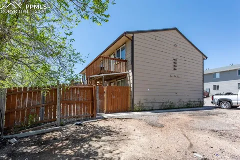 6843 Western Place