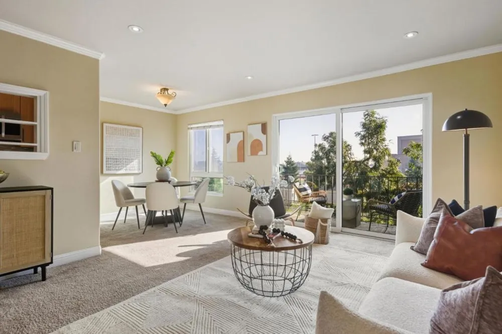 800 Delaware Street #303