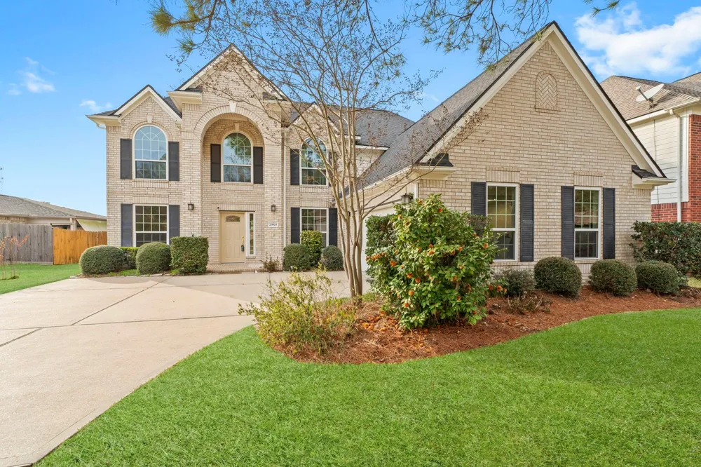 23925 Dorrington Estates Lane