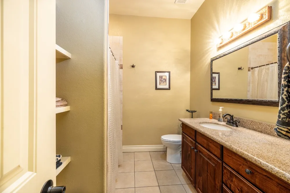 1338 Donovan Street Gonzales, TX 78629