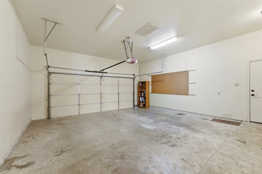 1338 Donovan Street Gonzales, TX 78629