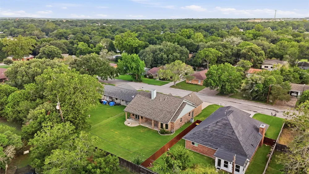 1338 Donovan Street Gonzales, TX 78629