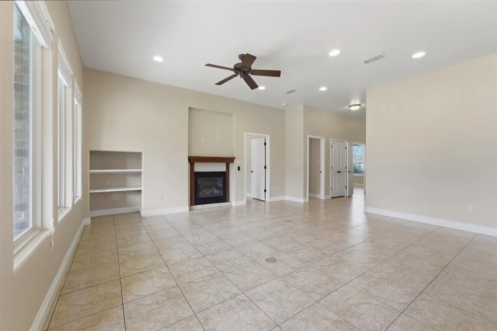 1338 Donovan Street Gonzales, TX 78629