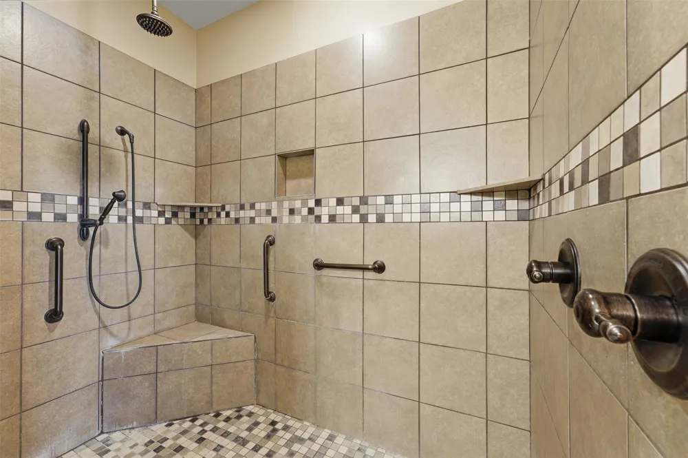 1338 Donovan Street Gonzales, TX 78629