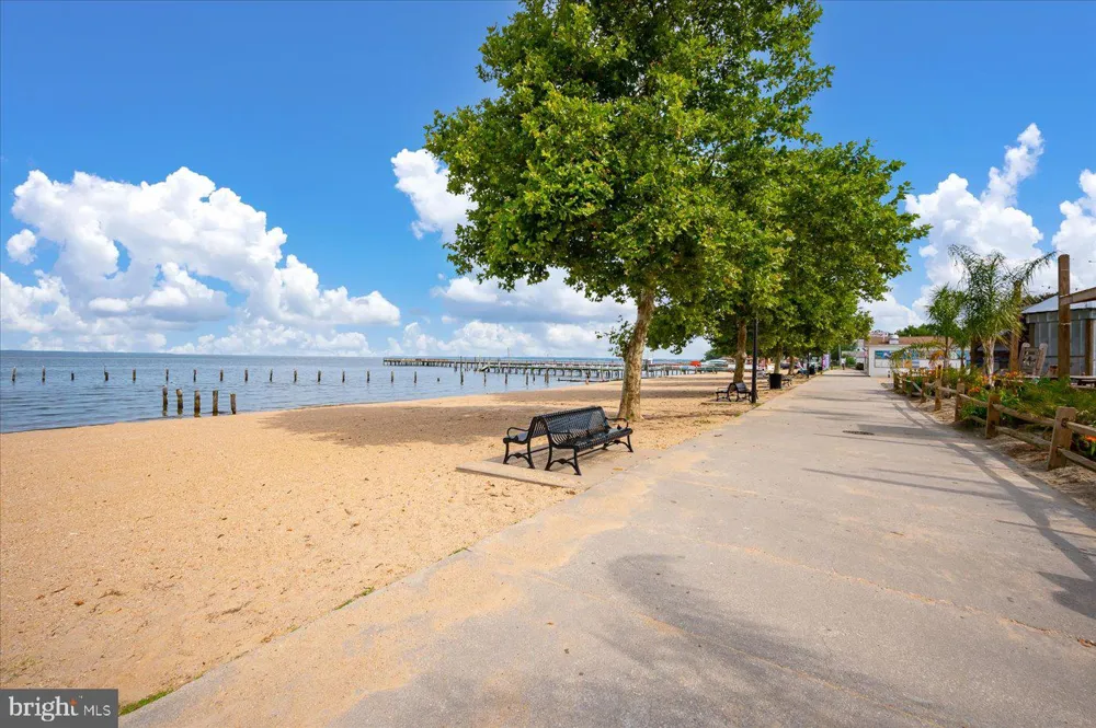 11TH STREET Colonial Beach, VA 22443