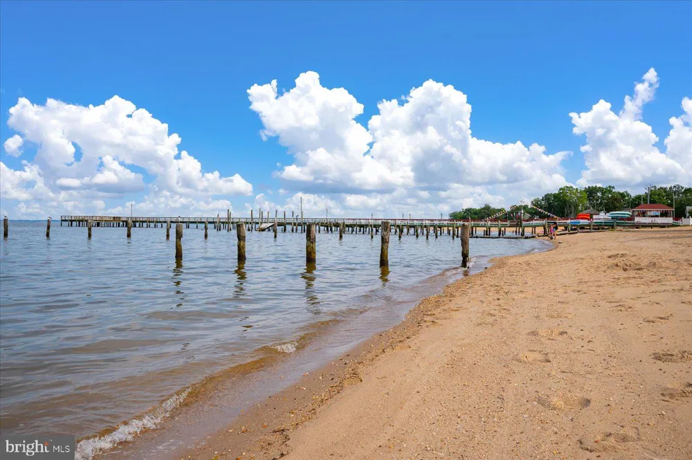 11TH STREET Colonial Beach, VA 22443
