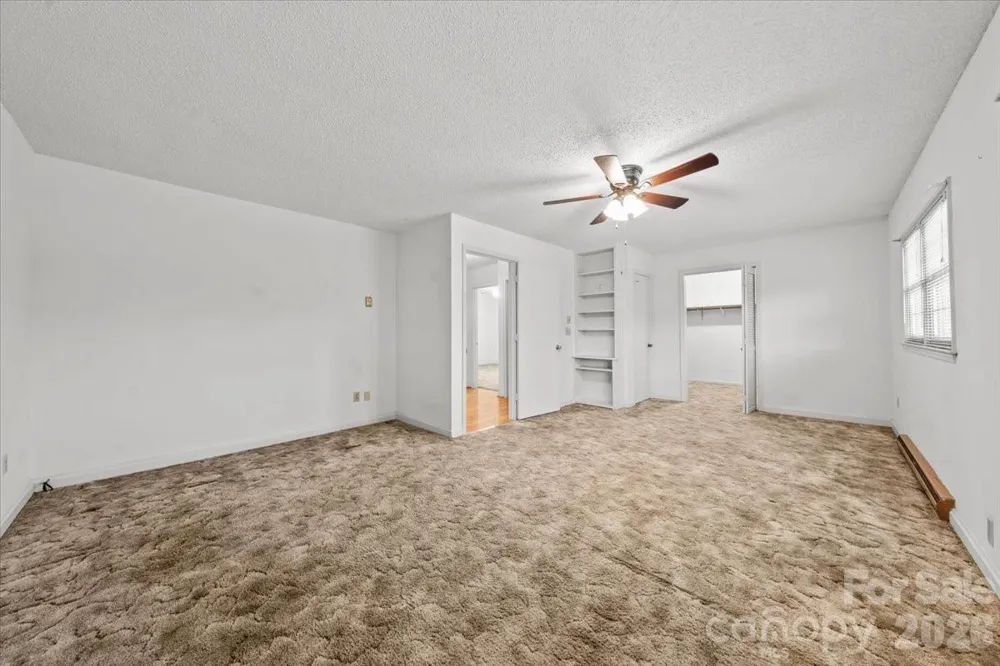 372 Holly Hills Drive Troy, NC 27371