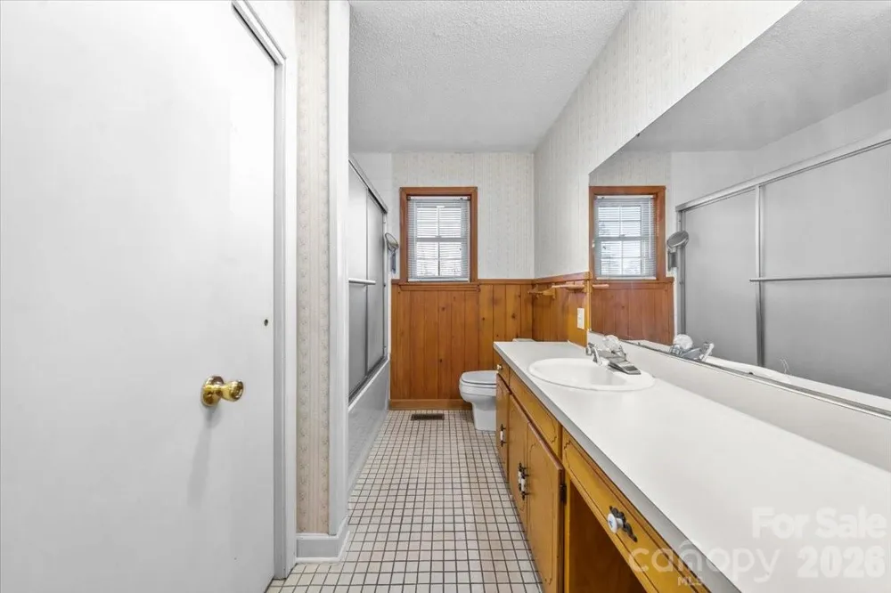372 Holly Hills Drive Troy, NC 27371
