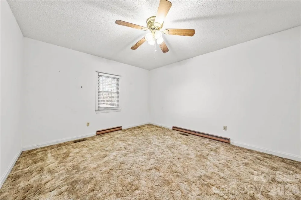372 Holly Hills Drive Troy, NC 27371