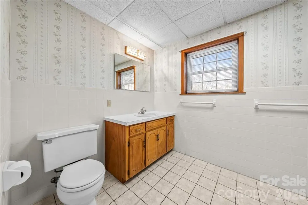 372 Holly Hills Drive Troy, NC 27371