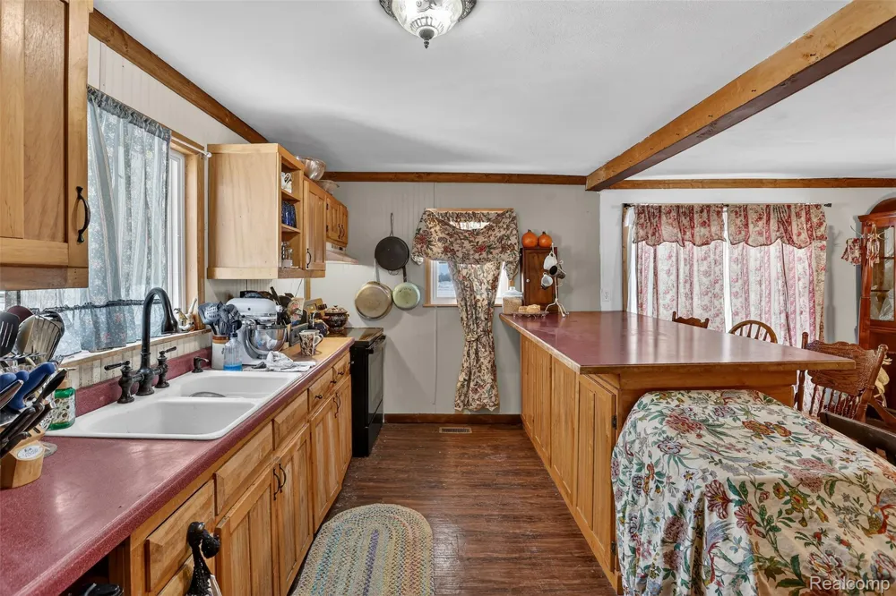 1130 S Gray Road Ogemaw Township, MI 48661
