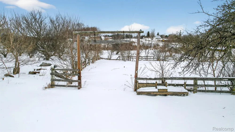 1130 S Gray Road Ogemaw Township, MI 48661