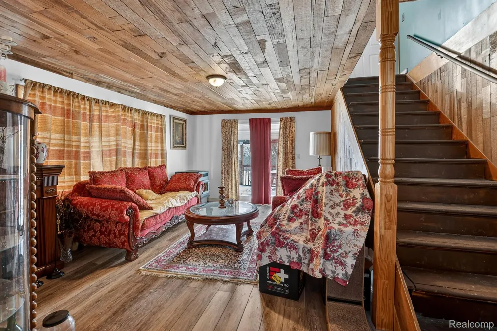 1130 S Gray Road Ogemaw Township, MI 48661