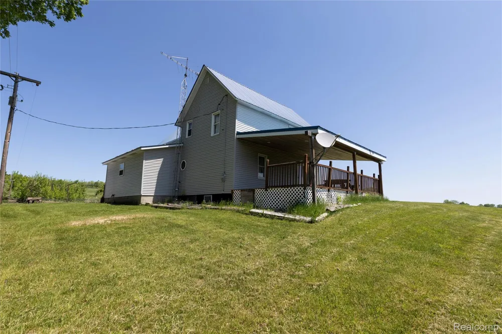 1130 S Gray Road Ogemaw Township, MI 48661