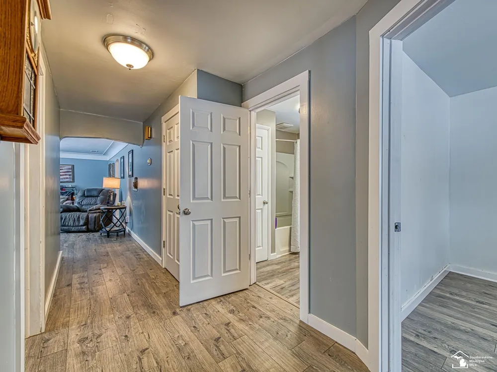 2525 Reinhardt Road Frenchtown Township, MI 48162