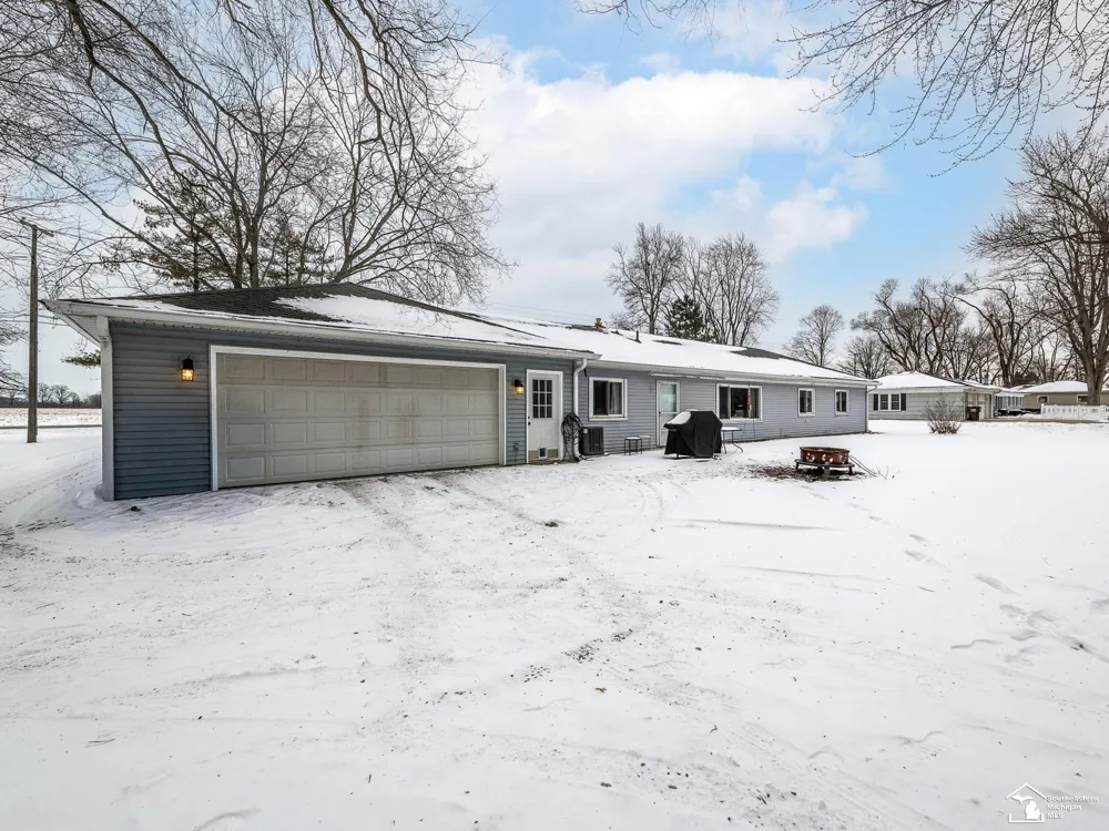 2525 Reinhardt Road Frenchtown Township, MI 48162