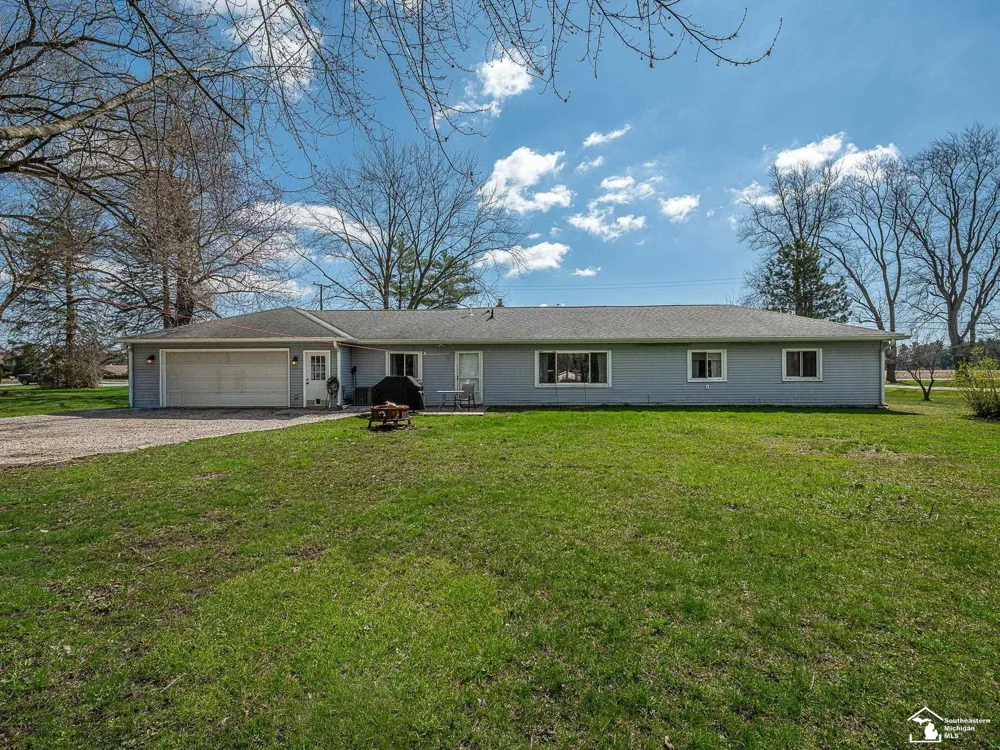 2525 Reinhardt Road Frenchtown Township, MI 48162